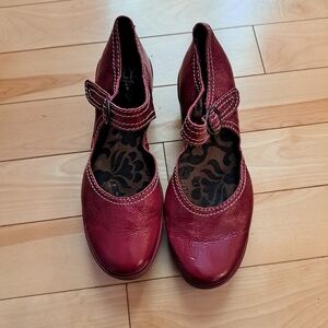 Fly London Mary Jane